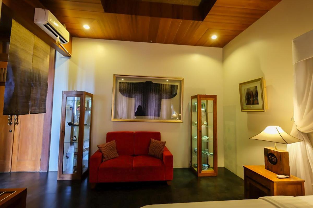 Rumah Stroberi Organic Farm & Family Lodge レムバン エクステリア 写真