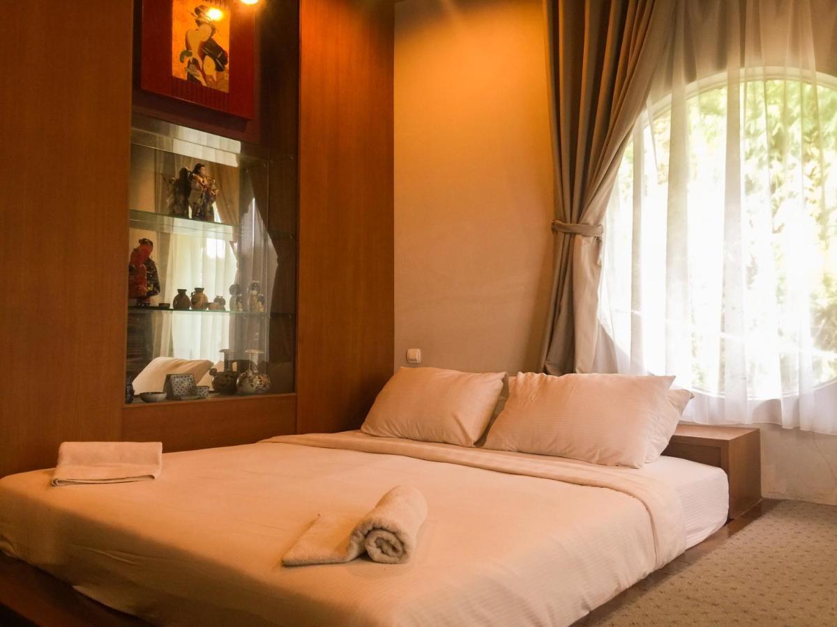 Rumah Stroberi Organic Farm & Family Lodge レムバン エクステリア 写真